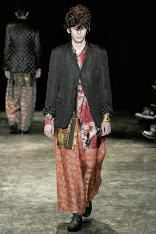 Comme des Garcons / - 2011-2012